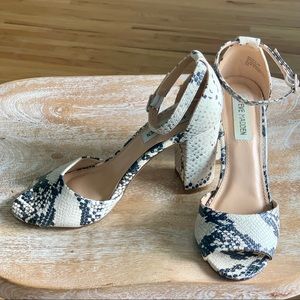 Steve Madden Mirna Snakeskin Leather Heels